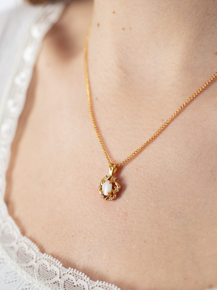 Vintage 90. gadu opāla un Austrijas kristāla kaklarota