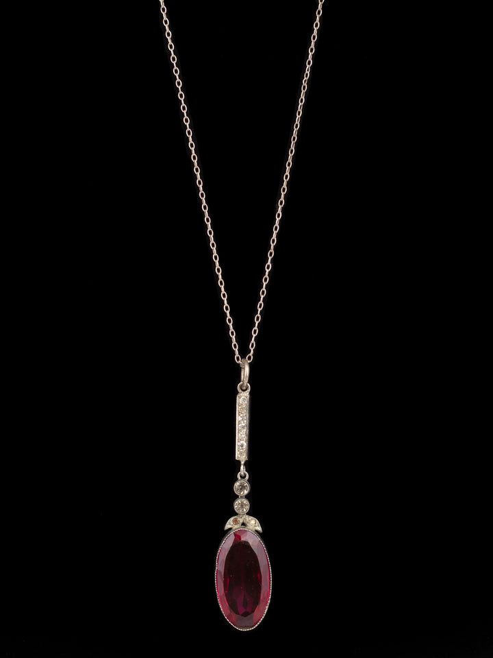 Vintage 30. gadu Art Deco sarkanā stikla kulona kaklarota ar rhinestones akmentiņiem