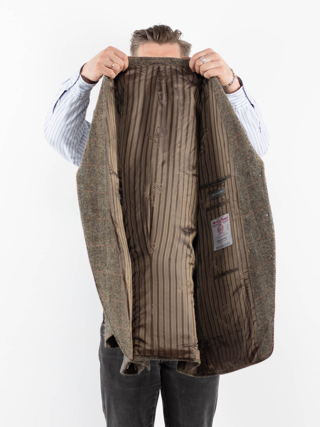 Vintage 00's Men Harris Tweed Jacket in BeigeZ1719