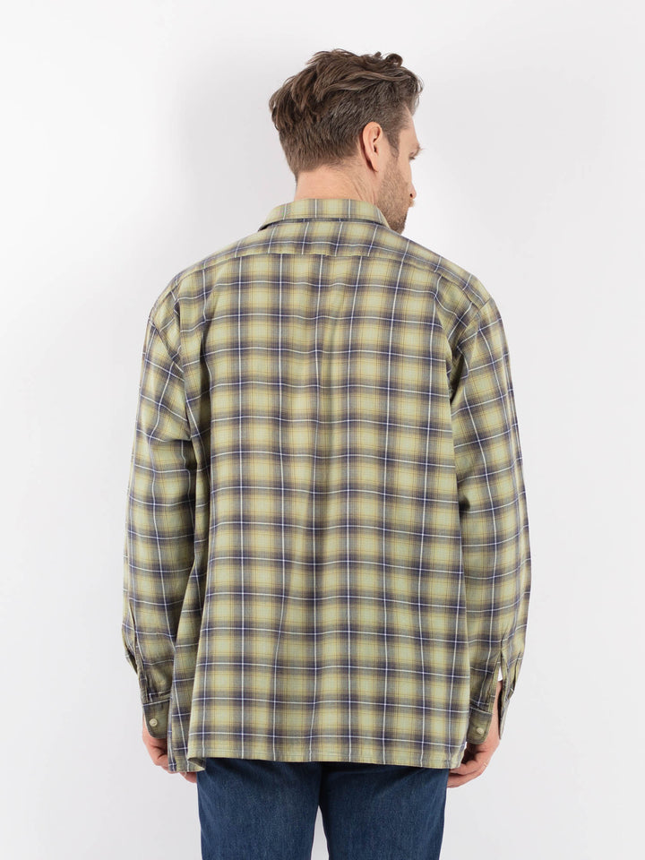 Vintage 80's Men Plaid Flannel Shirt in GreenZ1140