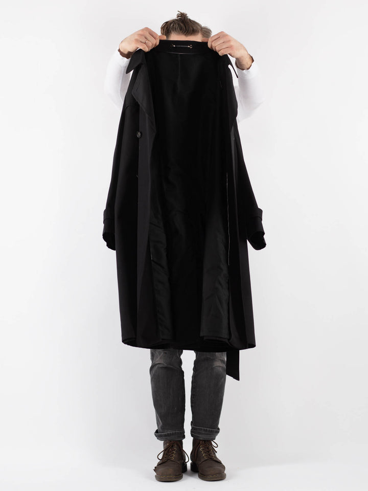 Vintage 90's Men Trench Coat in Black