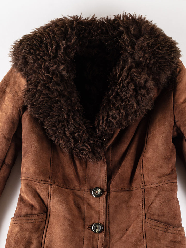 Vintage 70's Women Sheepskin Coat in BrownMN345