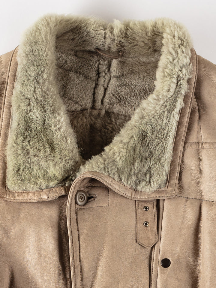 Vintage 80's Men Sheepskin Coat in BeigeVN518