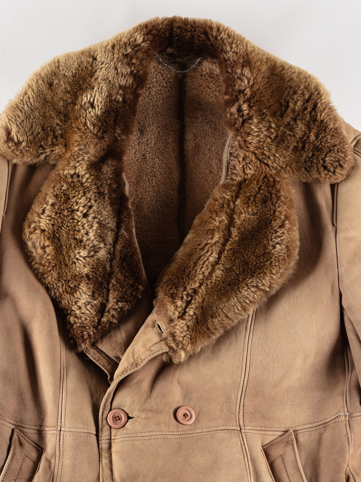 Vintage 70's Men Sheepskin Coat in BeigeVN623