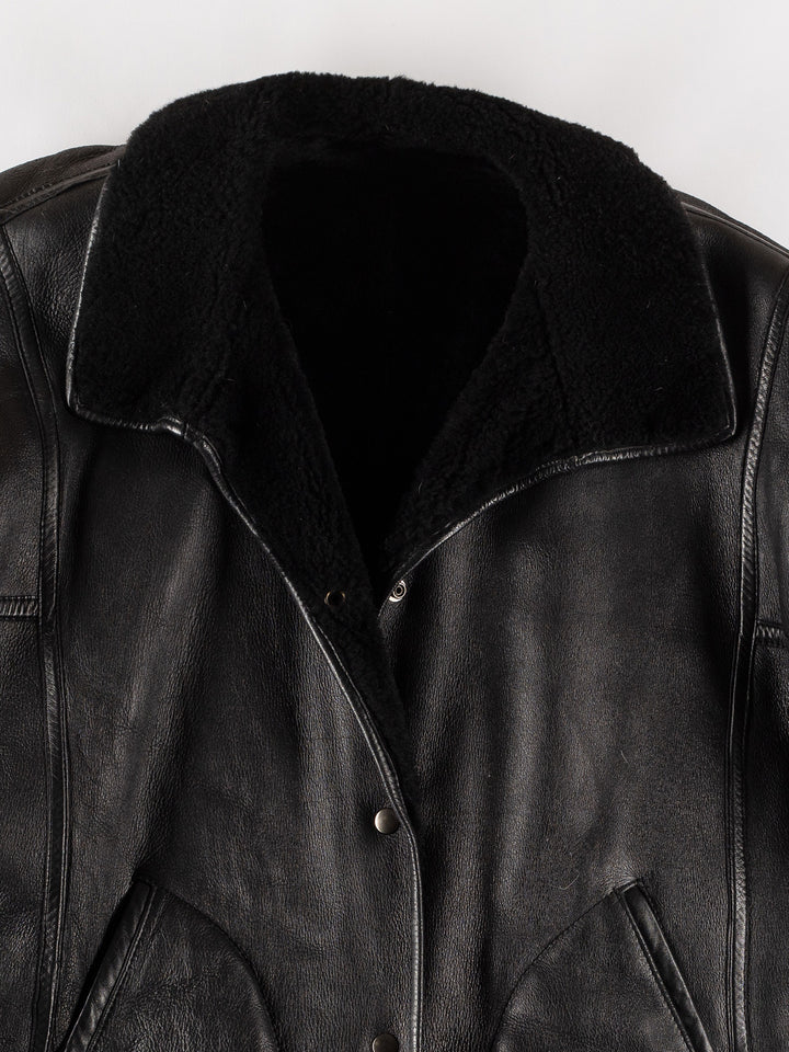 Vintage 90's Men Sheepskin Coat in BlackVN599
