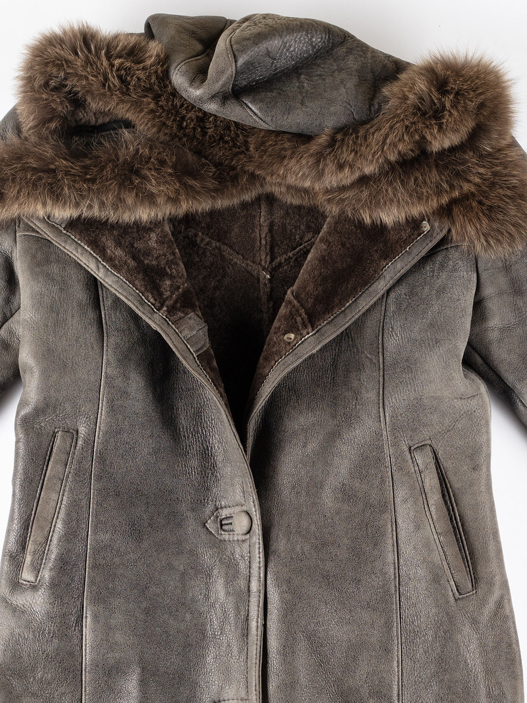 Vintage 70's Women Sheepskin Coat in GrayMN293