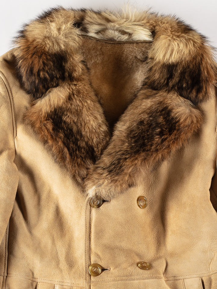 Vintage 70's Men Sheepskin Coat in BeigeVN530
