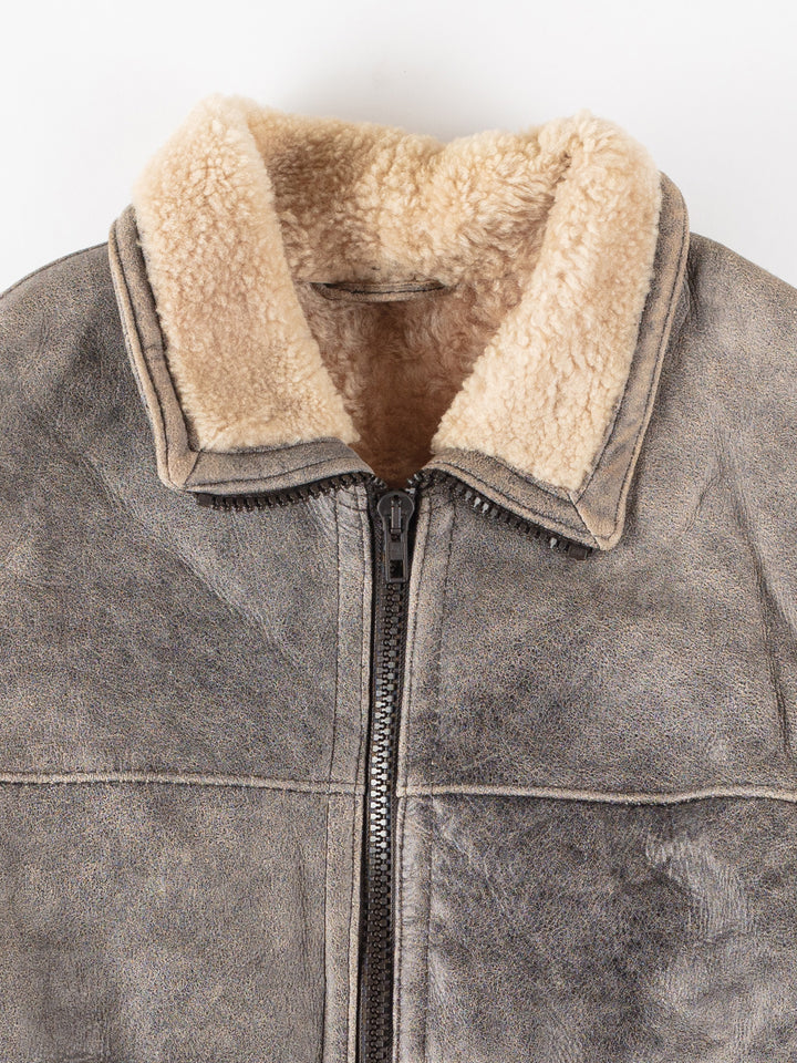 Vintage 90's Men Sheepskin Jacket in GrayVN282