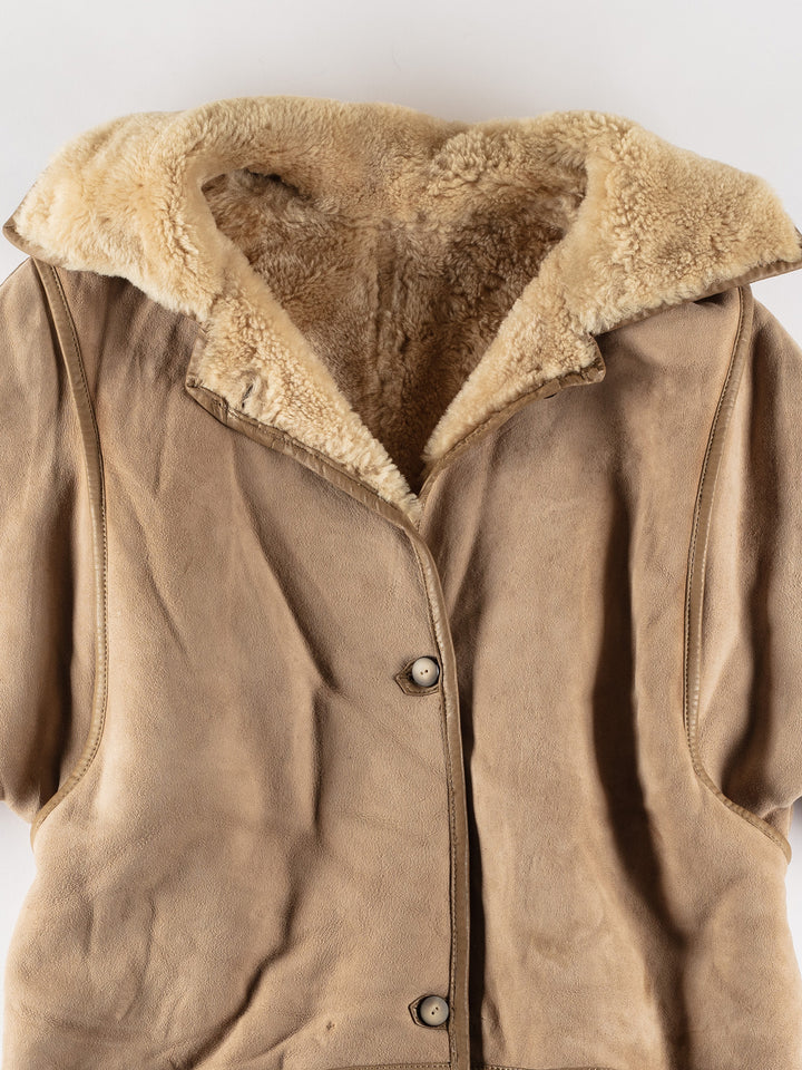 Vintage 70's Women Sheepskin Coat in BeigeMN675