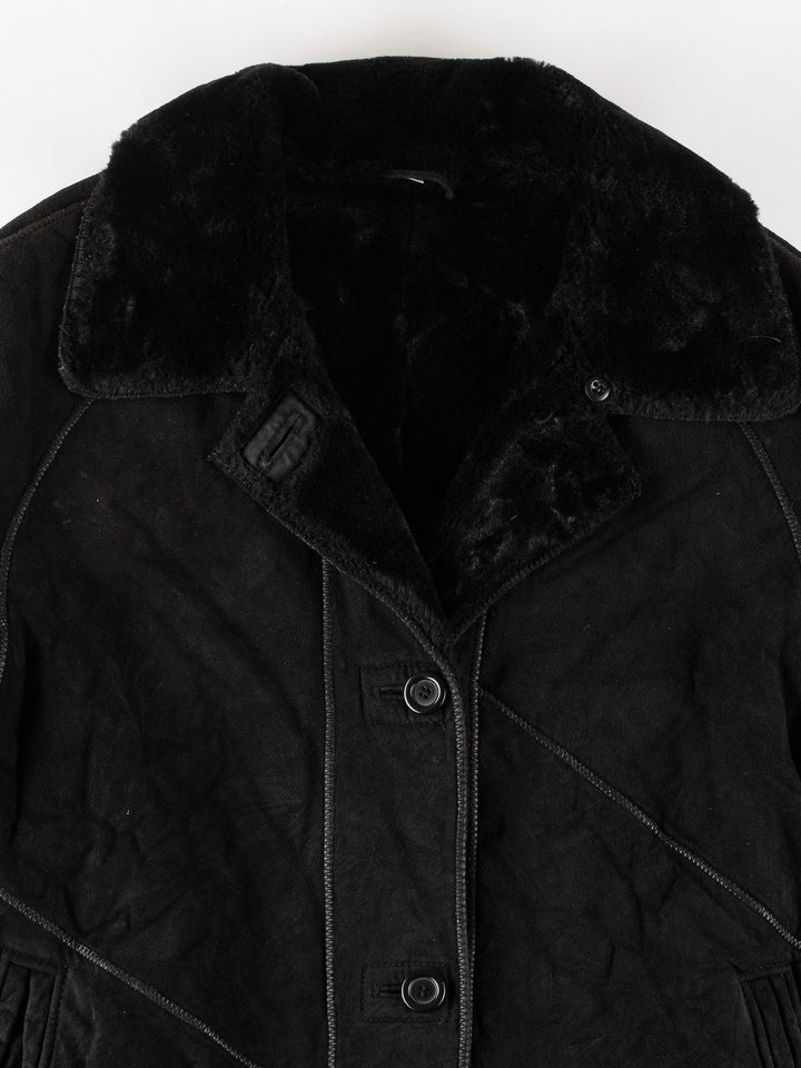 Vintage 80's Women Sheepskin Coat in BlackMN765