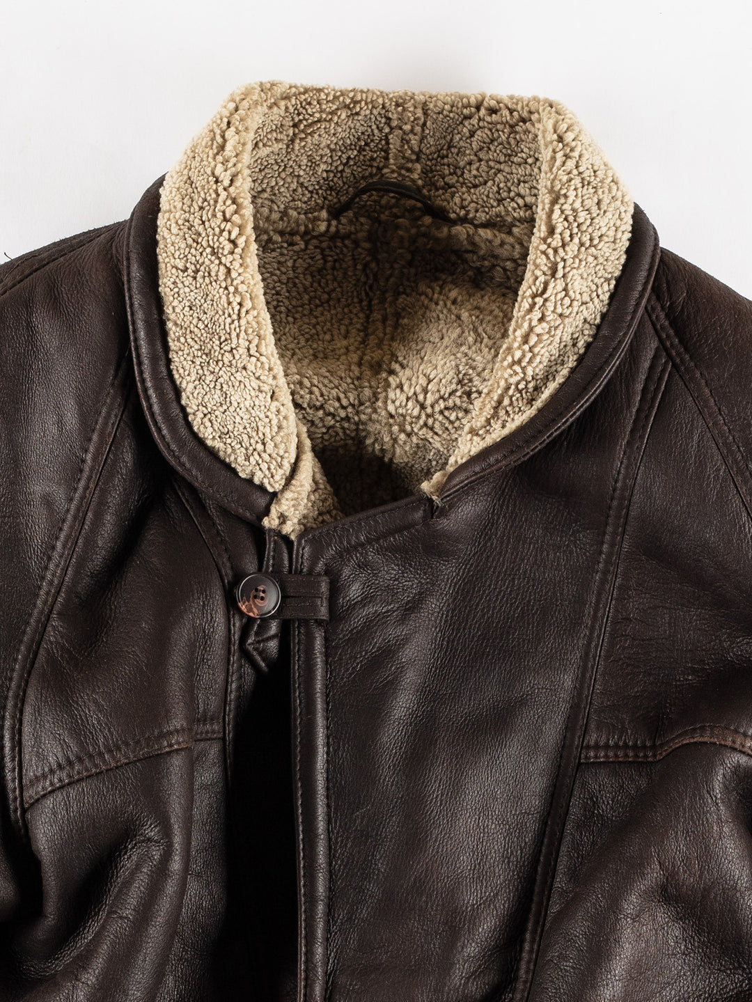 Vintage 80's Men Sheepskin Coat in BrownVN443