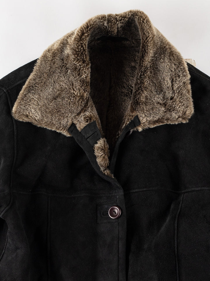 Vintage 80's Women Sheepskin Coat in BlackMN708