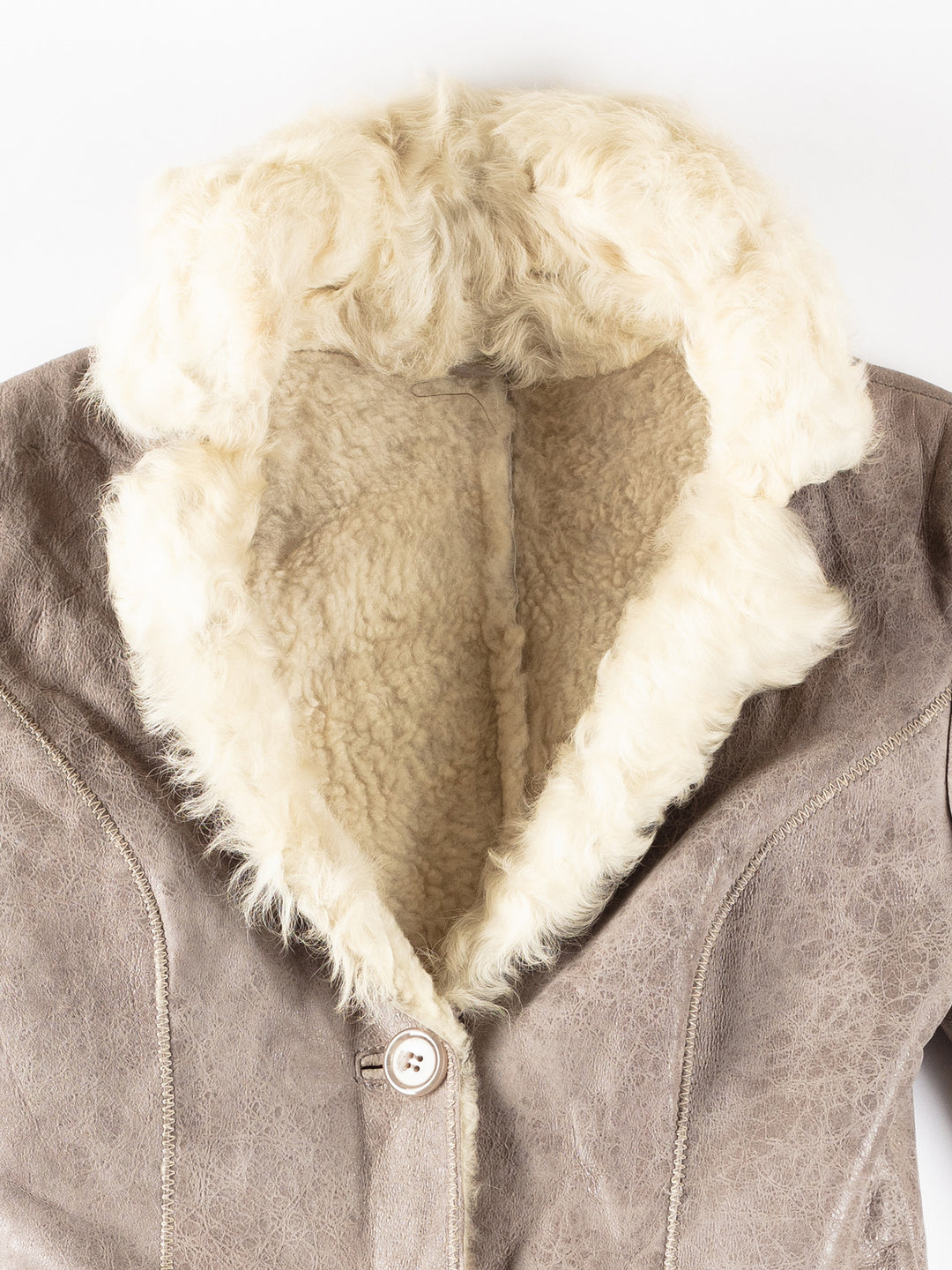 Vintage 70's Women Sheepskin Coat in GrayMN325