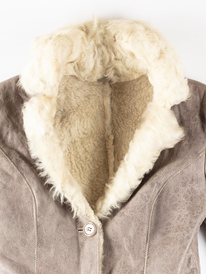 Vintage 70's Women Sheepskin Coat in GrayMN325