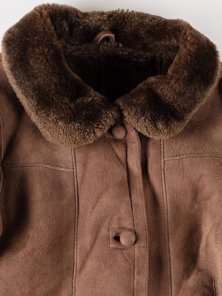 Vintage 80's Women Sheepskin Coat in BrownMN556