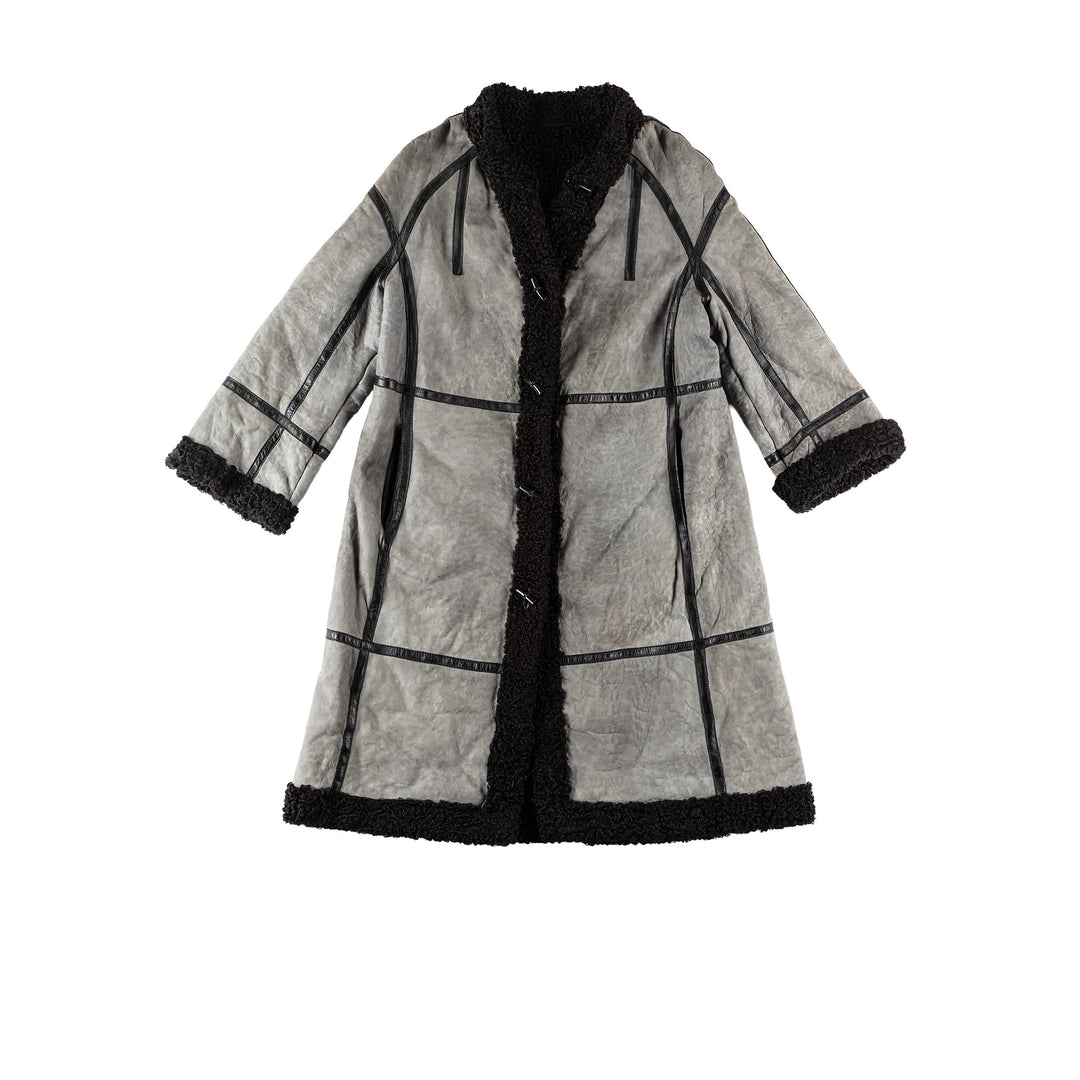 Vintage 70's Women Sheepskin Coat in GrayMN634