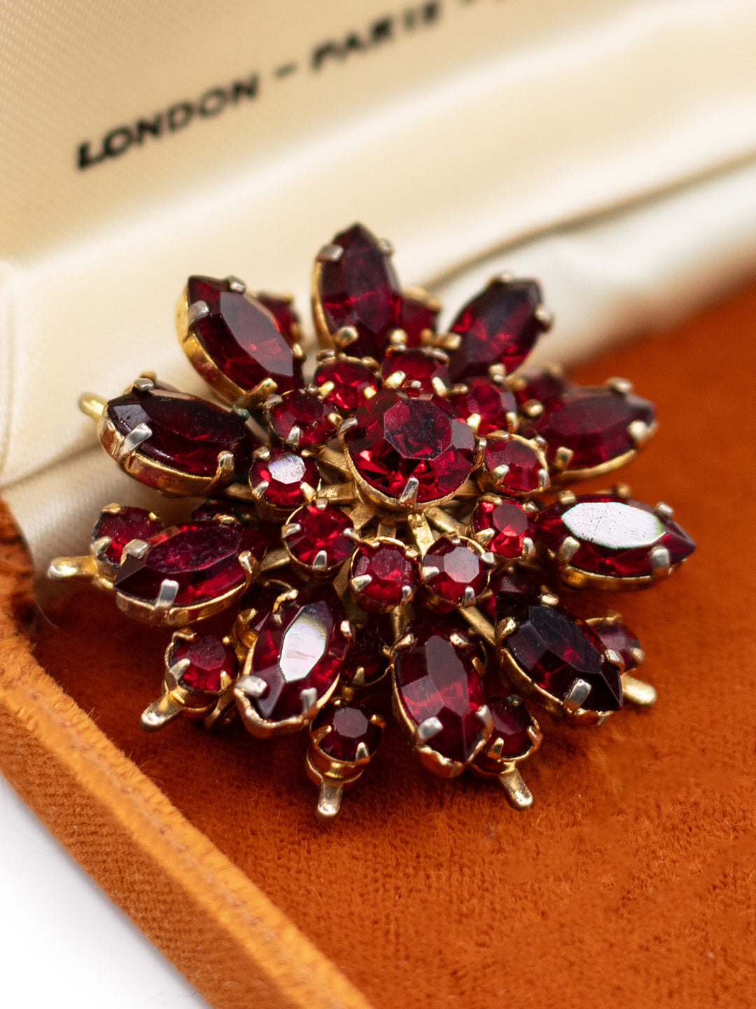 Vintage 50's Brooch in Red