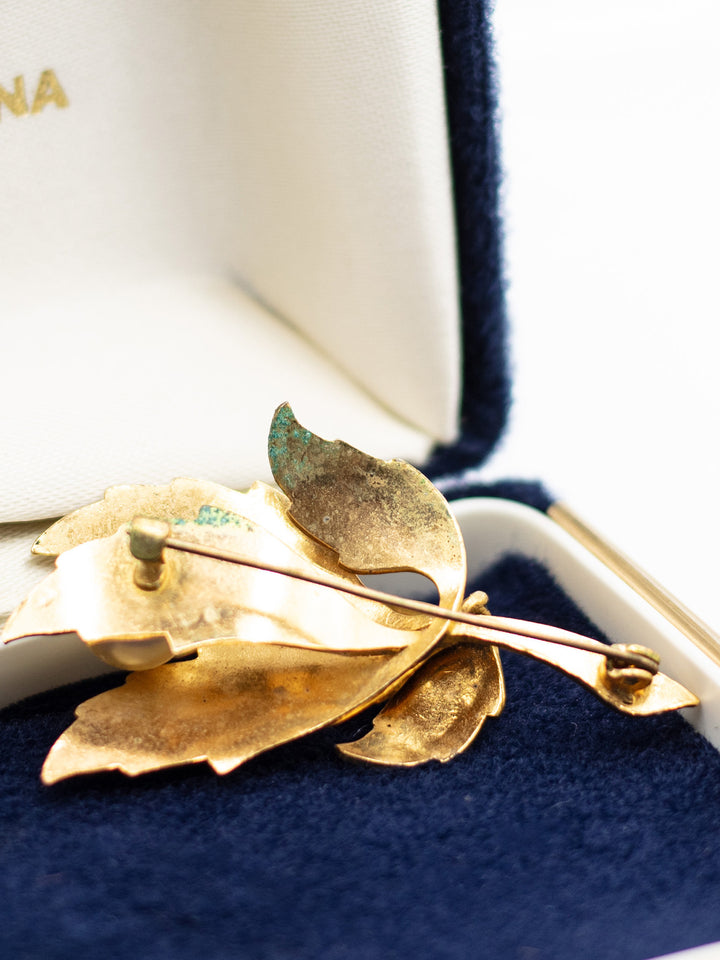 Vintage 50's Brooch in Gold