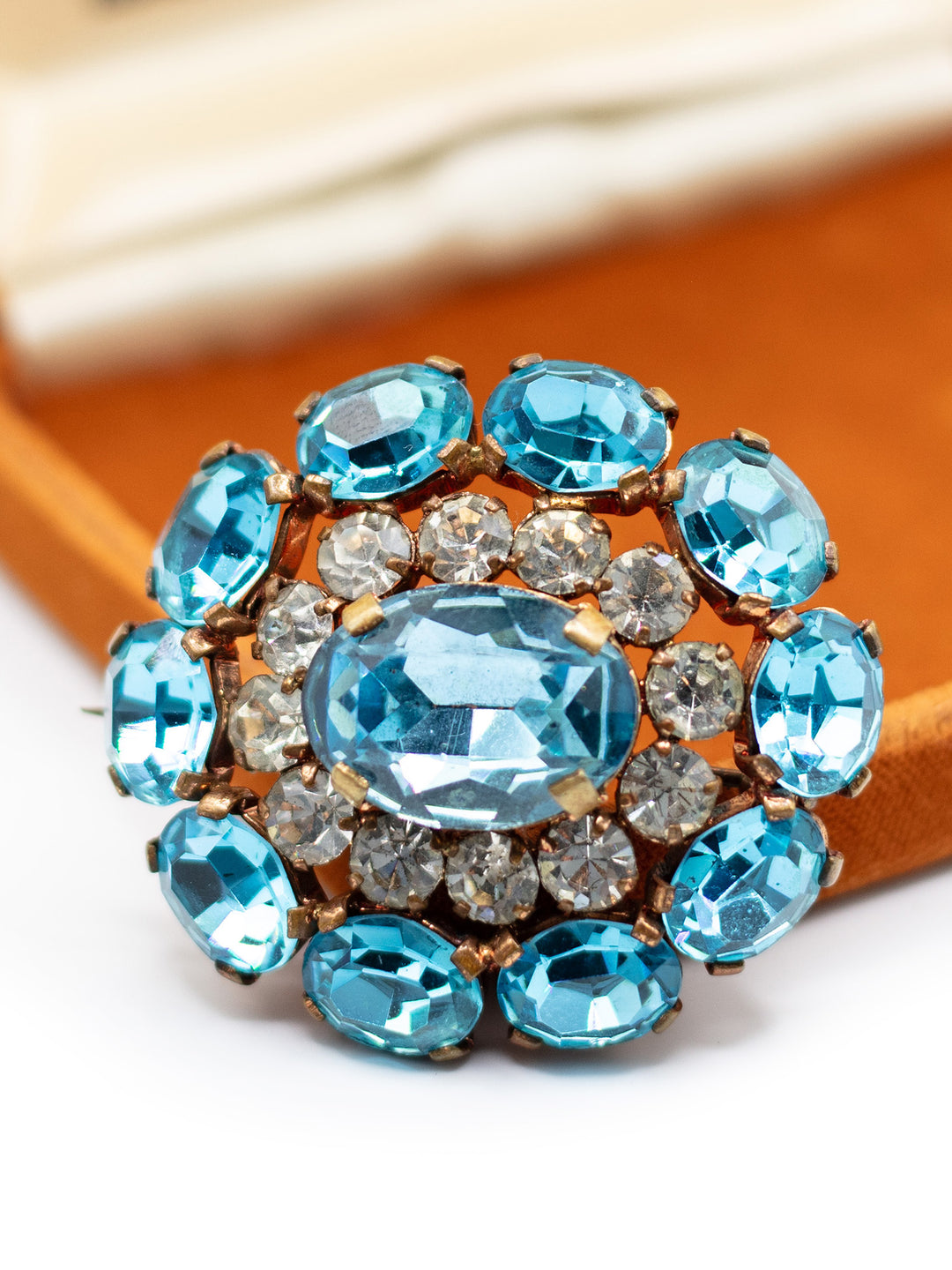 Vintage 50's Brooch in Blue