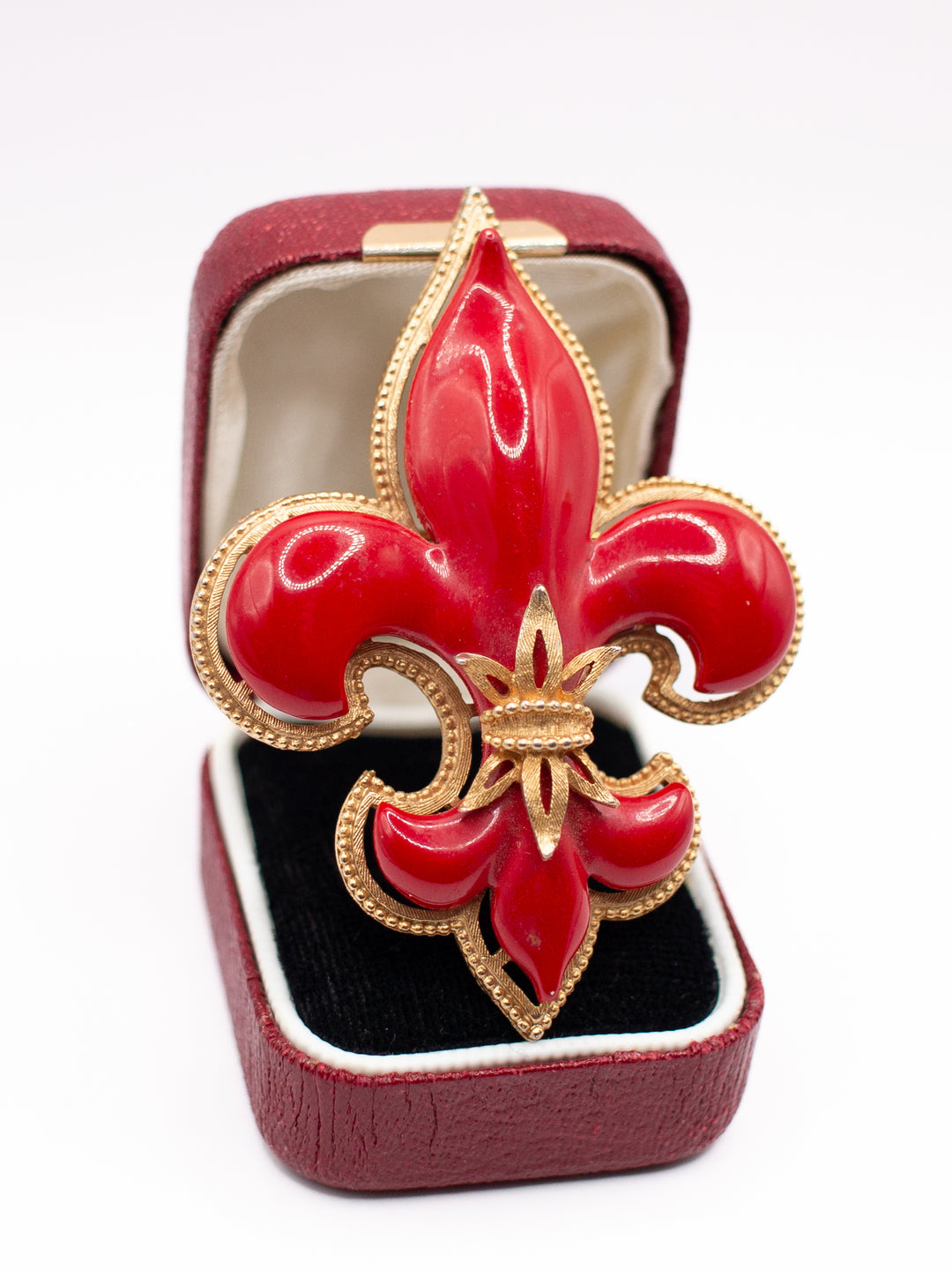 Vintage 70's Brooch in Red