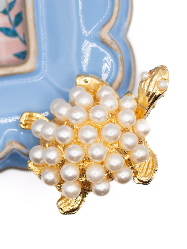 Vintage 50's Brooch in Gold