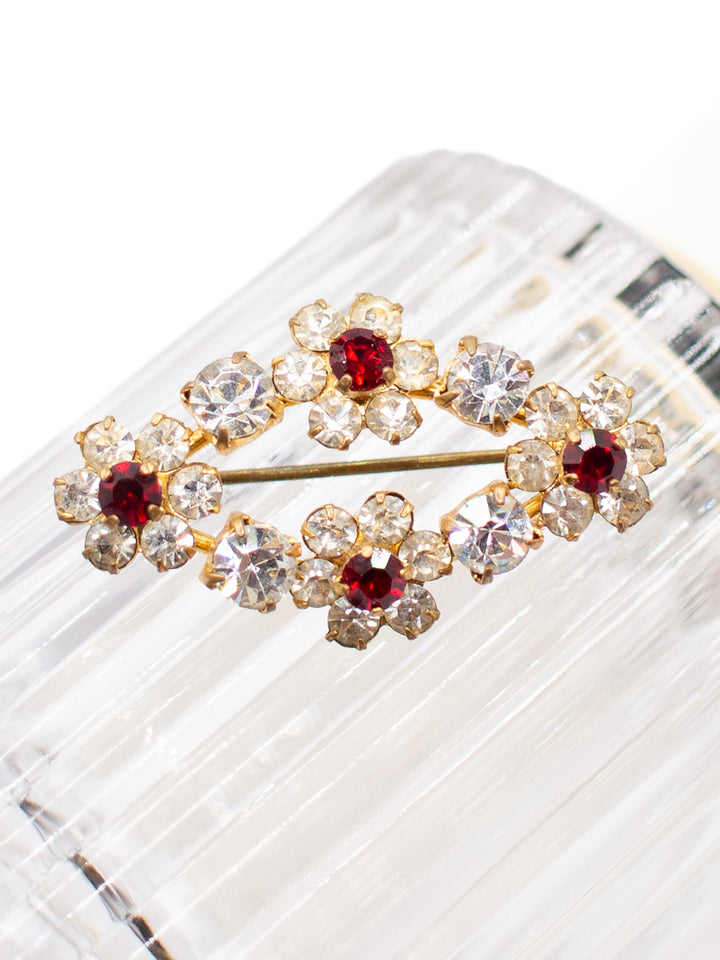 Vintage 50's Brooch in Gold