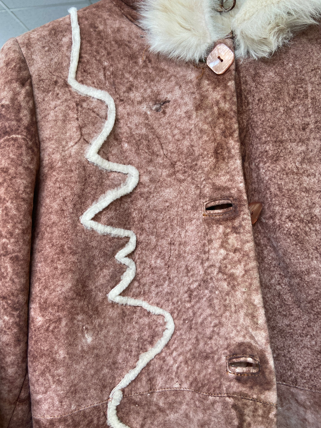 Vintage 80's Women Sheepskin Coat in Brown - NorthernGrip