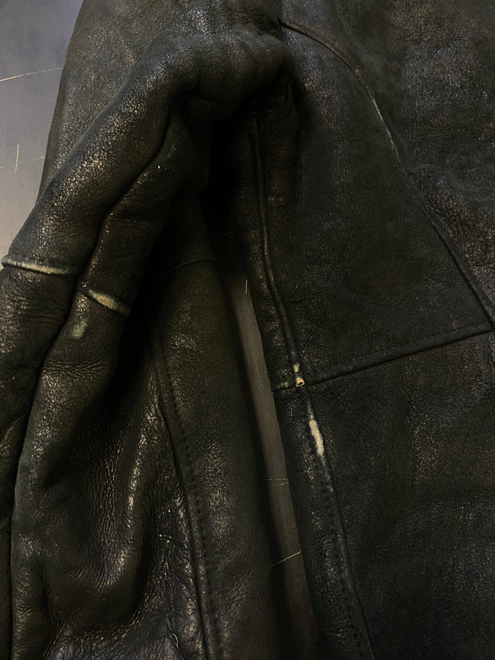 Vintage 90. gadu vīriešu aitādas jaka melnā krāsā