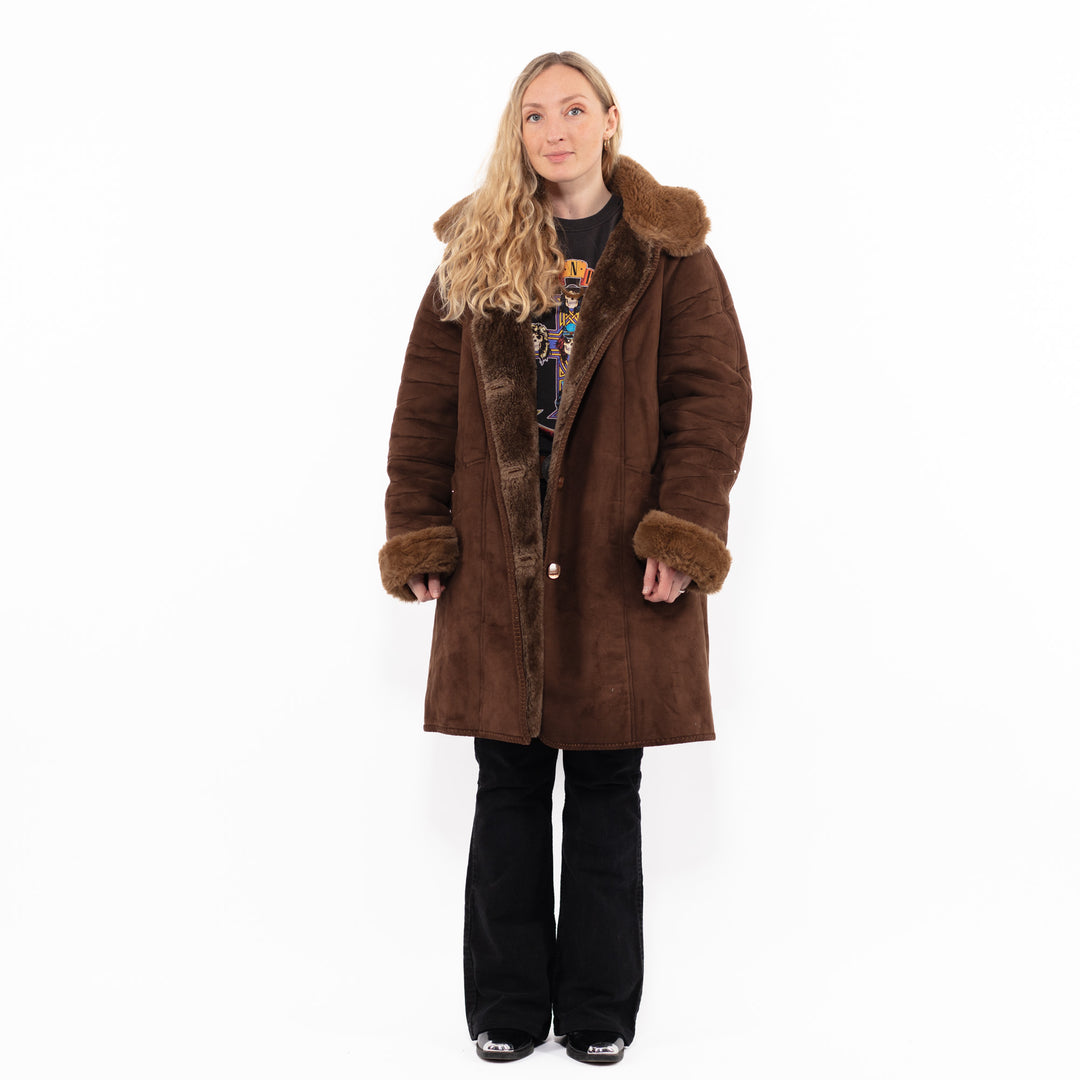 Vintage 90's Women Faux Sheepskin Coat in BrownA0876