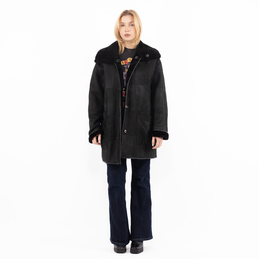 Vintage 90's Women Sheepskin Coat in BlackA1089