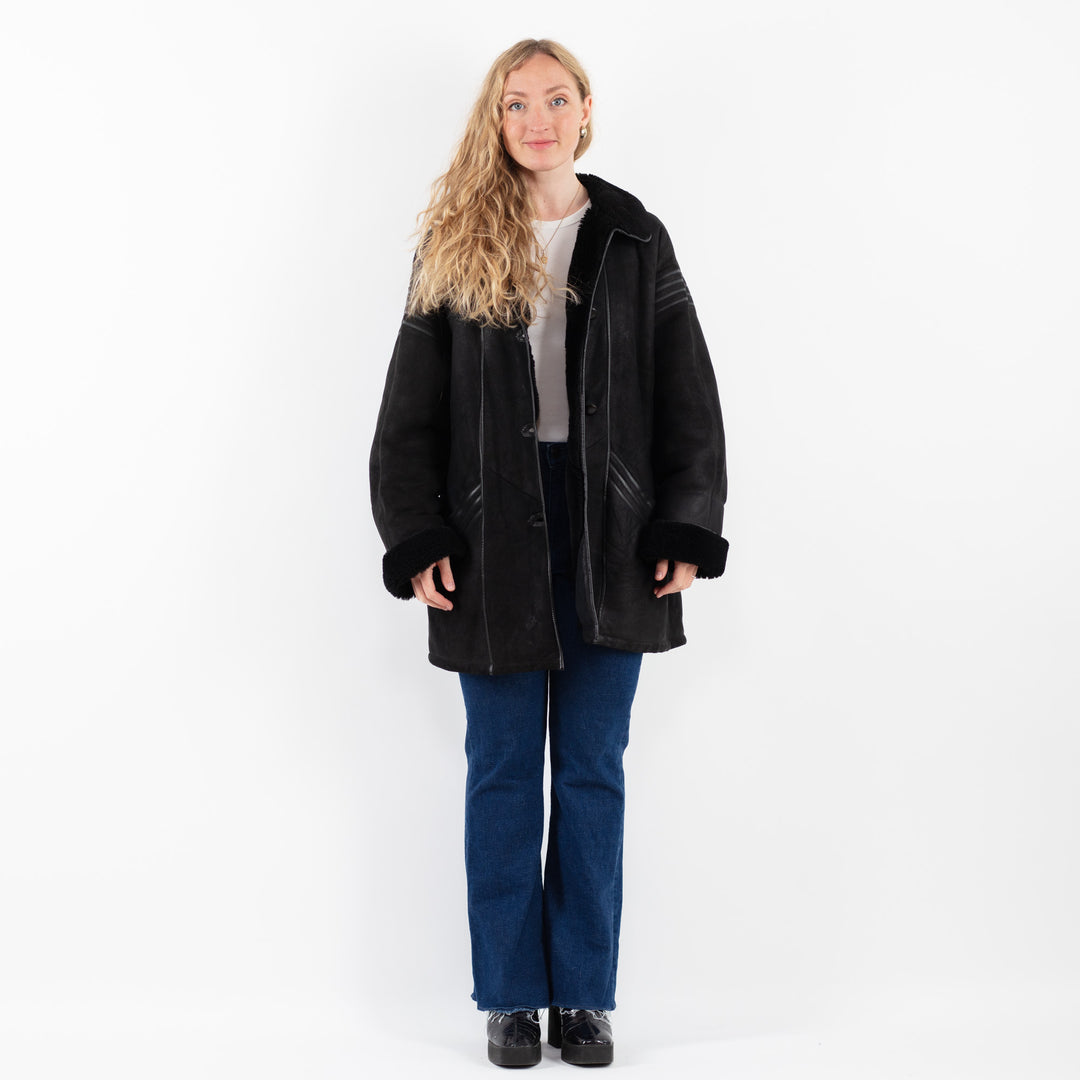 Vintage 80's Women Sheepskin Coat in BlackV9860