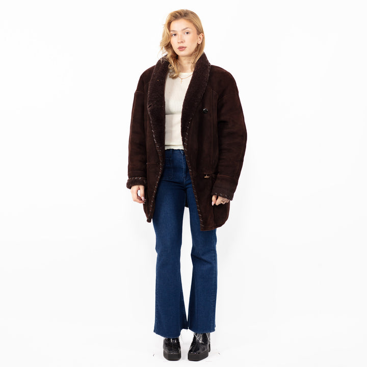 Vintage 90's Women Oversized Sheepskin Coat in Brown