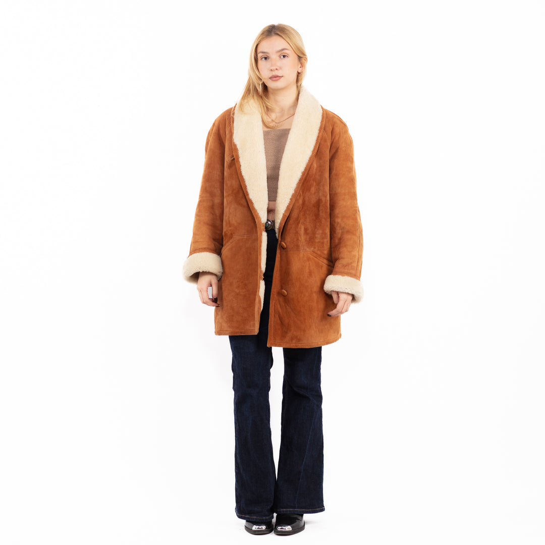Vintage 80's Women Oversized Sheepskin Coat in Brown