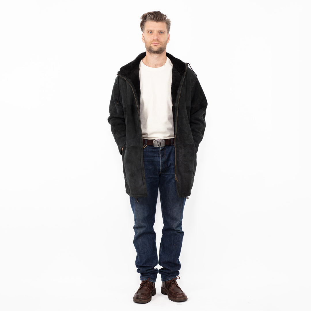 Vintage 90. gadu vīriešu aitādas mētelis ar kapuci melnā krāsā