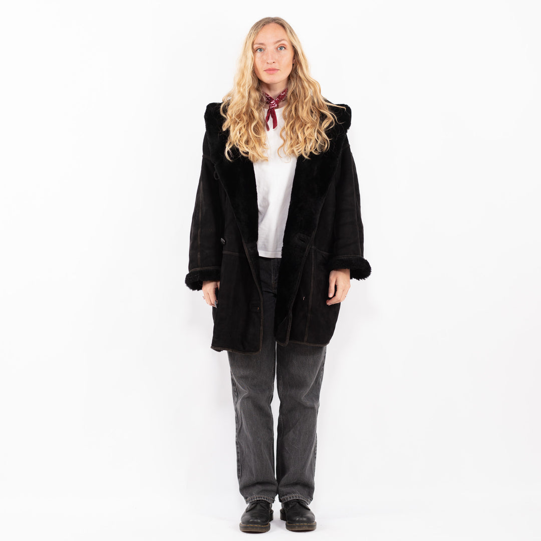 Vintage 90's Women Oversized Sheepskin Coat in Black