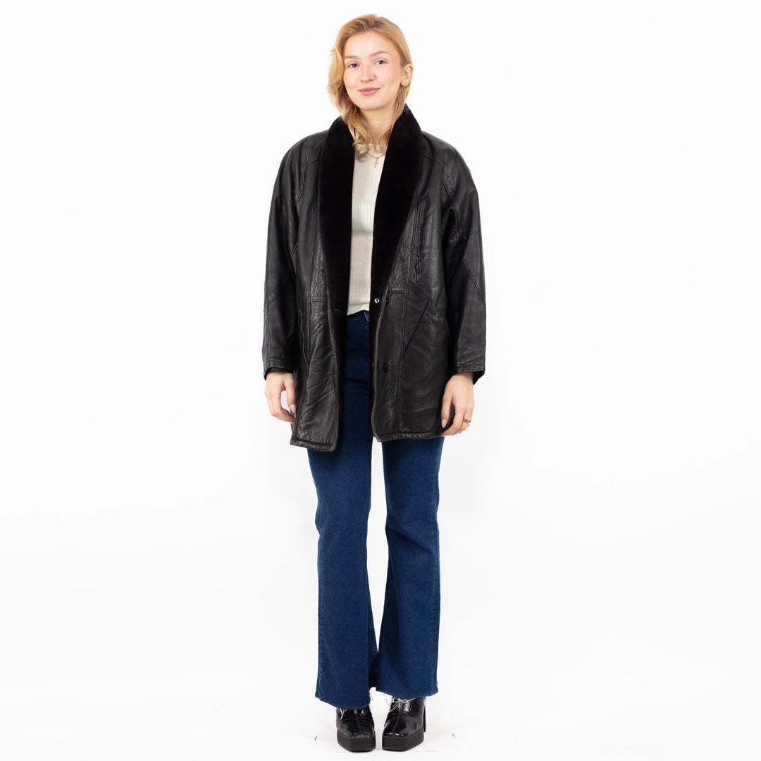 Vintage 90's Women Leather Coat in BlackA0837