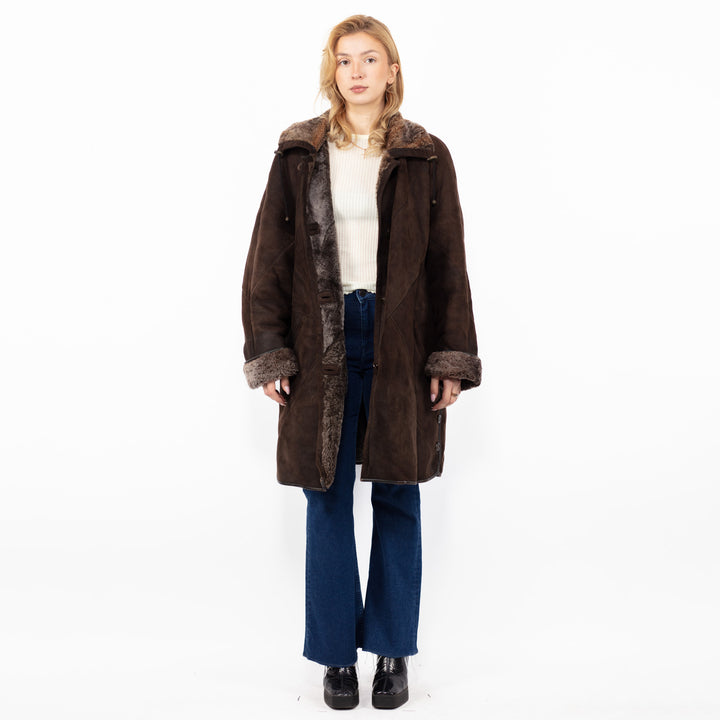 Vintage 90. gadu sieviešu lielizmēra aitādas mētelis brūnā krāsā