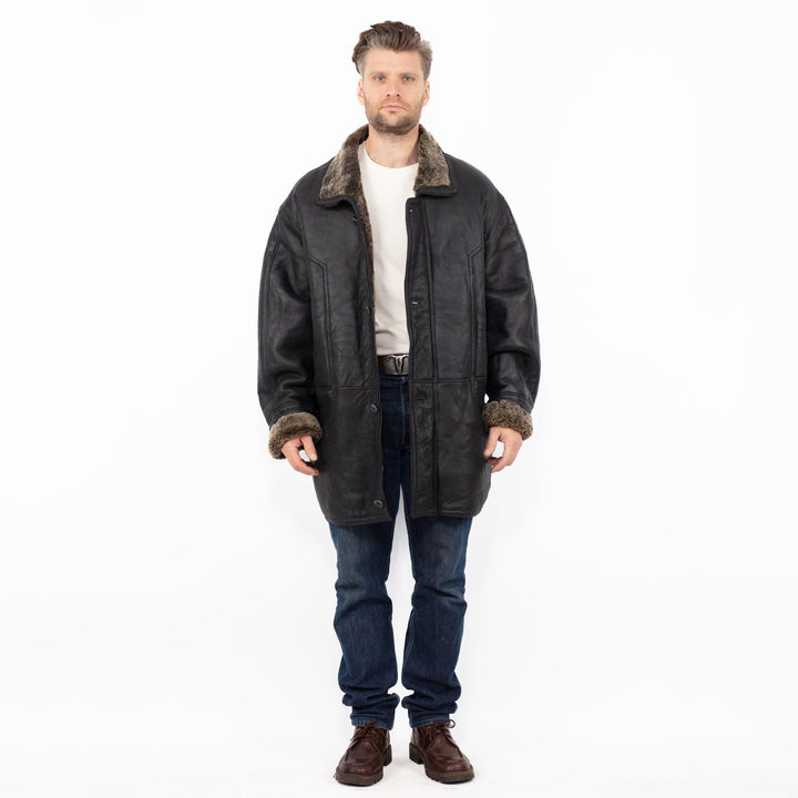 Vintage 90's Men Oversized Sheepskin Coat in Black