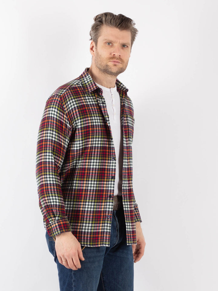 Vintage 00's Men Plaid Flannel Shirt in Multi Z1158