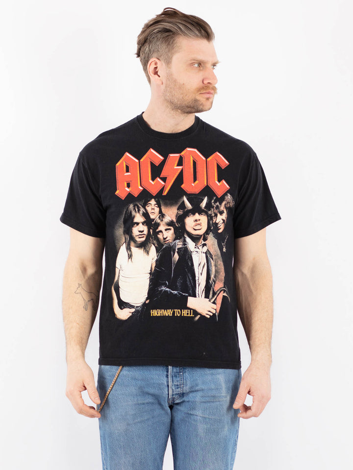 Vintage 00's Men T-Shirt in BlackZ1354
