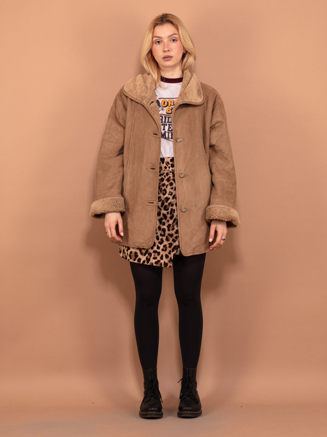 Vintage 90's Women Oversized Sherpa Coat in Beige - NorthernGrip