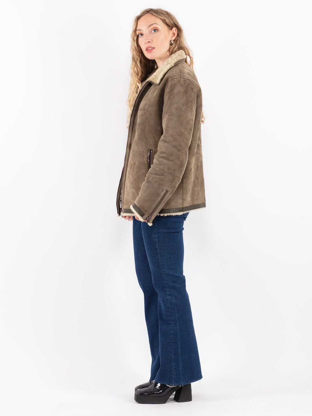 Vintage 00's Women Sheepskin Jacket in Beige