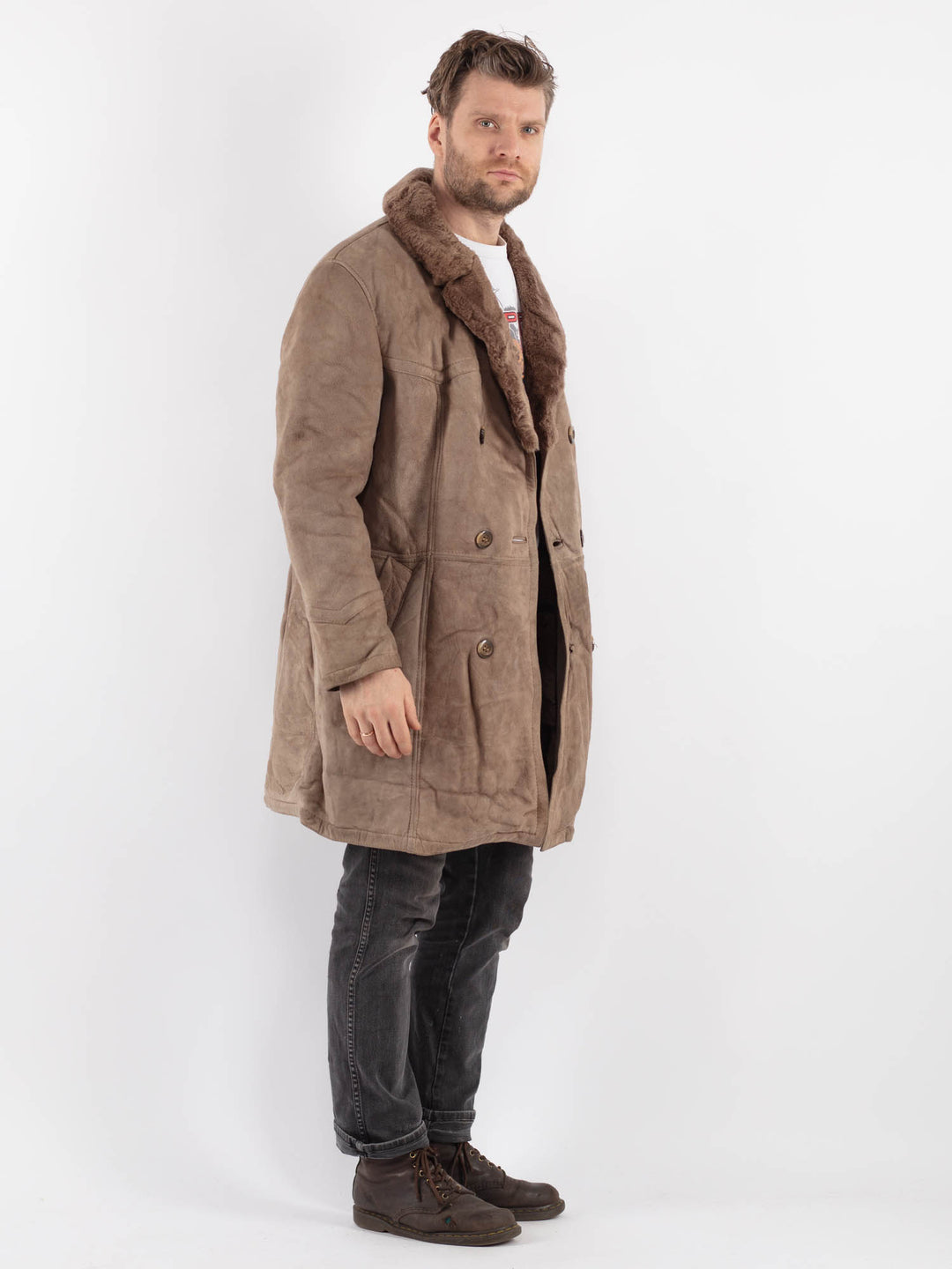Vintage 70's Men Sheepskin Coat in BeigeZ632