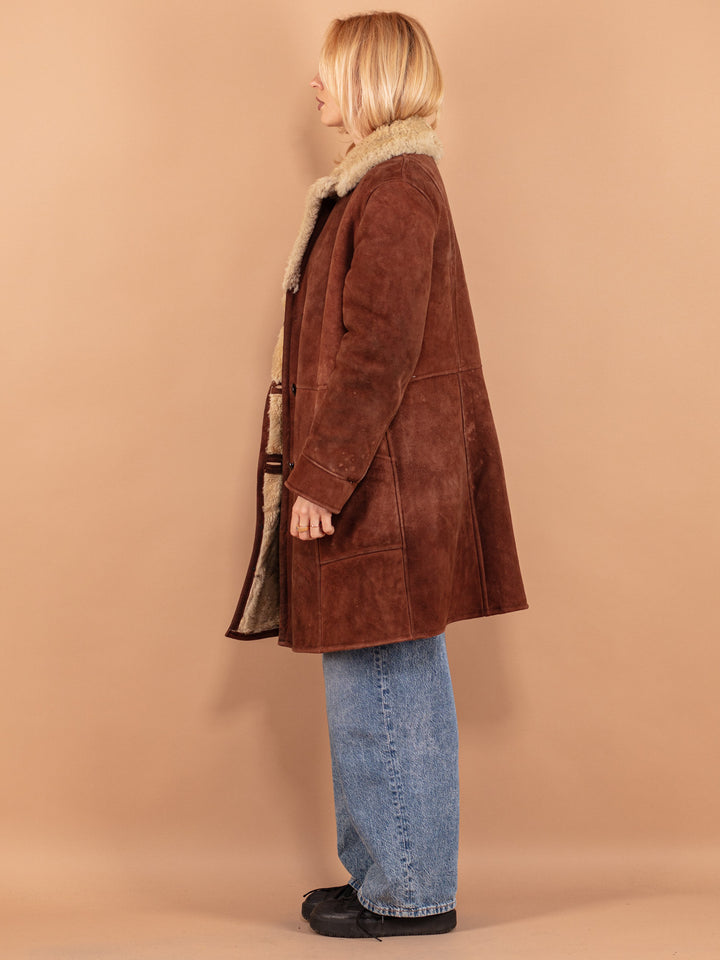 Vintage 70's Women Sheepskin Coat in Brown - NorthernGrip