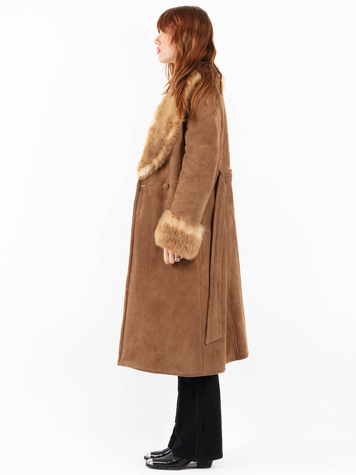 Vintage 70's Women Sheepskin Coat in BeigeV9747