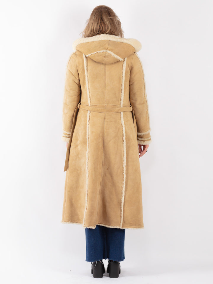 Vintage 70's Women Sheepskin Coat in Beige