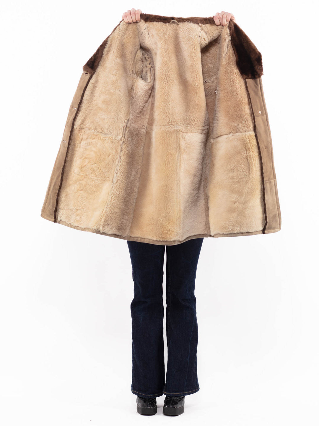 Vintage 70's Women Sheepskin Coat in BeigeA1108