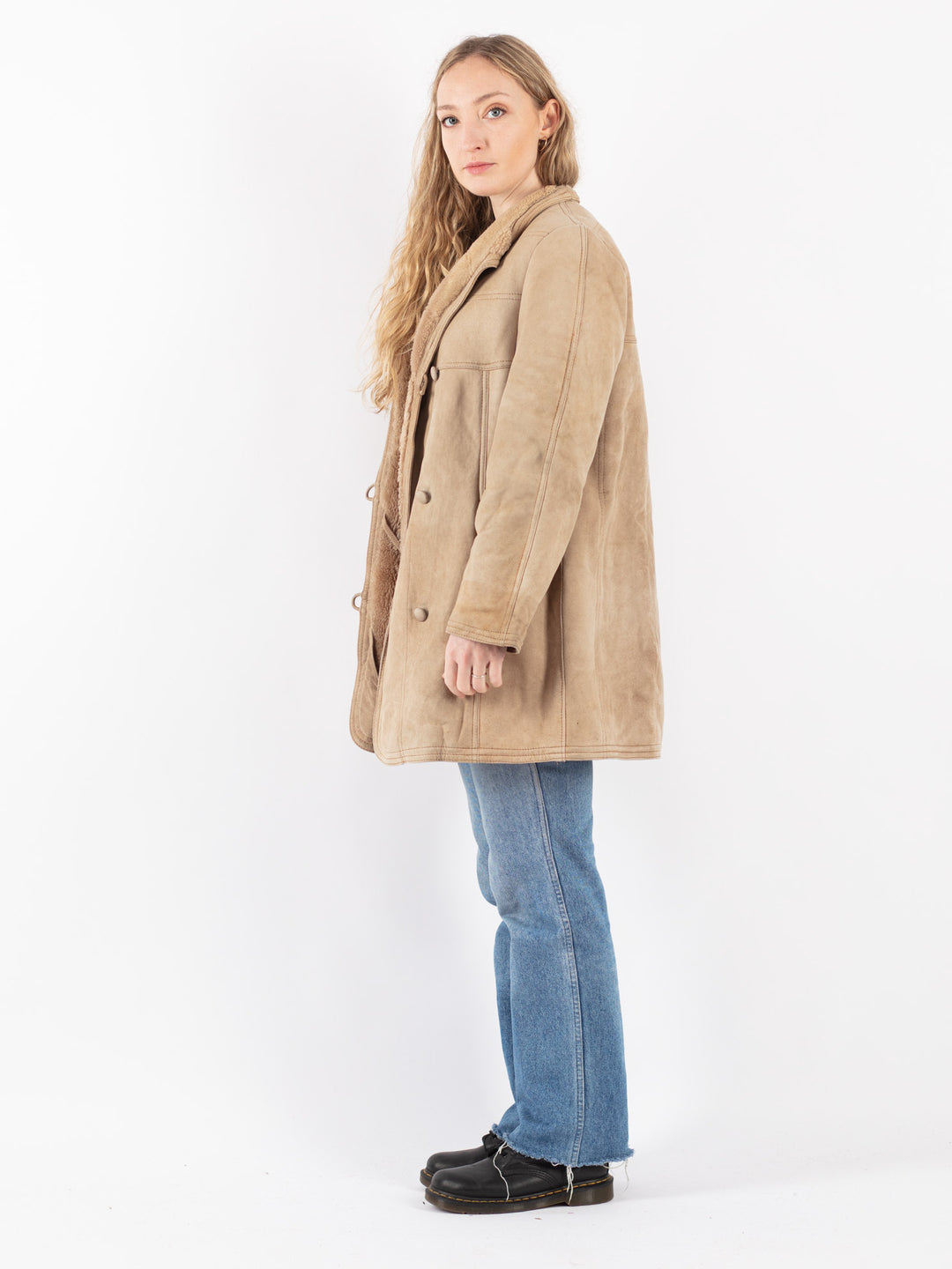 Vintage 70's Women Sheepskin Coat in Beige