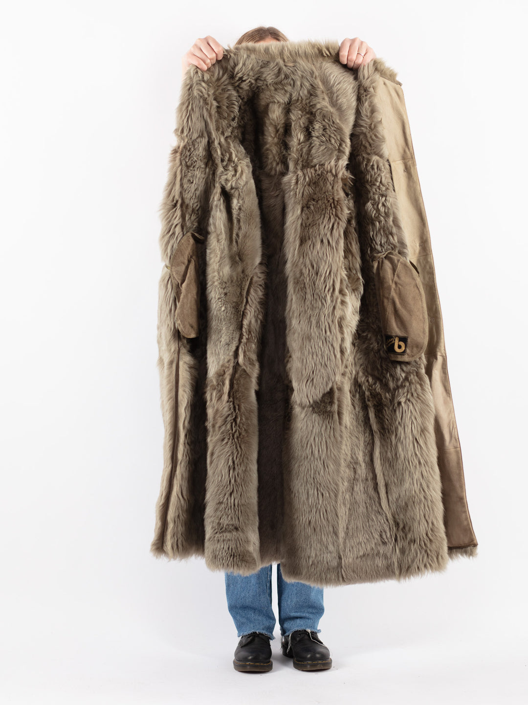Vintage 70's Women Sheepskin Coat in Beige