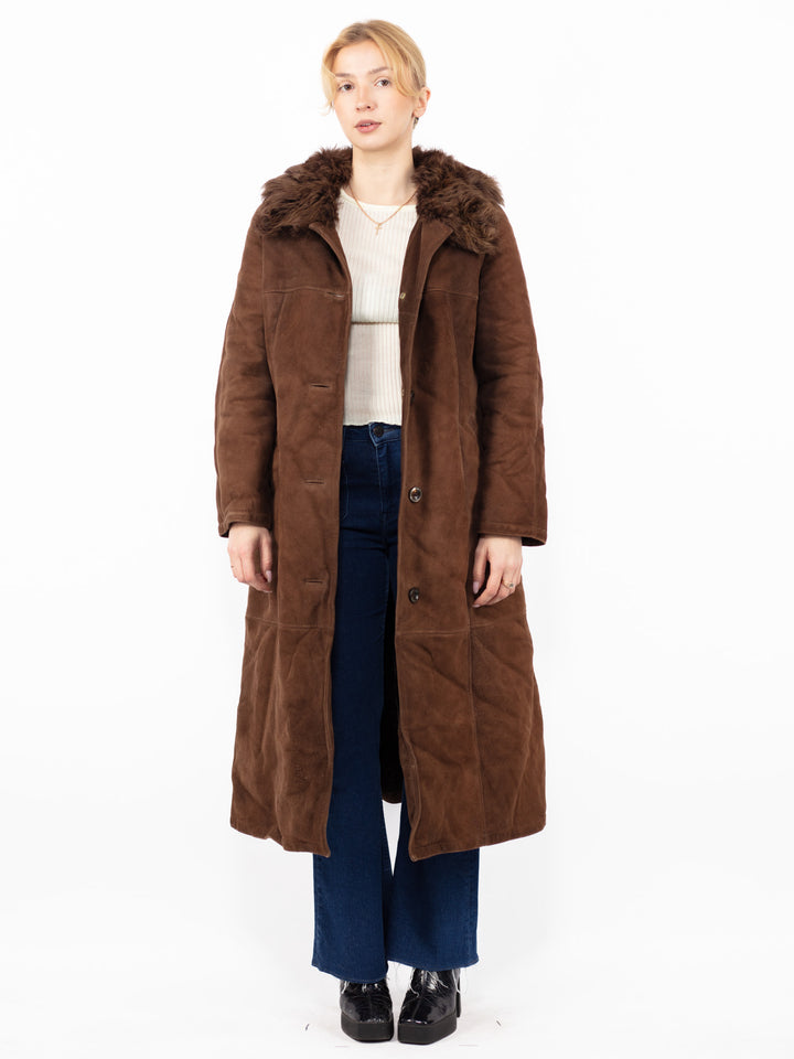 Vintage 70. gadu sieviešu aitādas garais mētelis brūnā krāsā